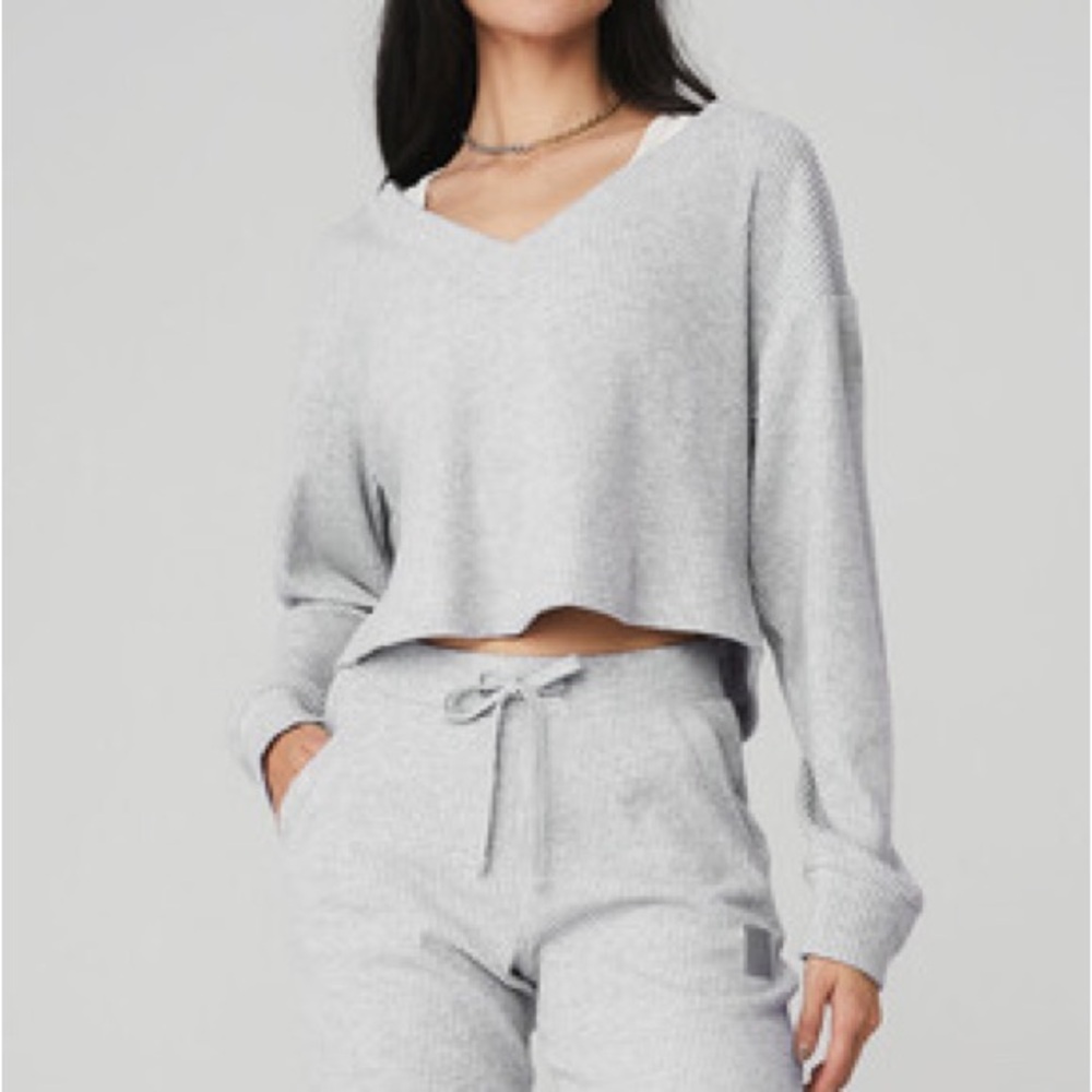 Alo Yoga Muse V-Neck Pullover | Gray Cropped Sweater | Medium